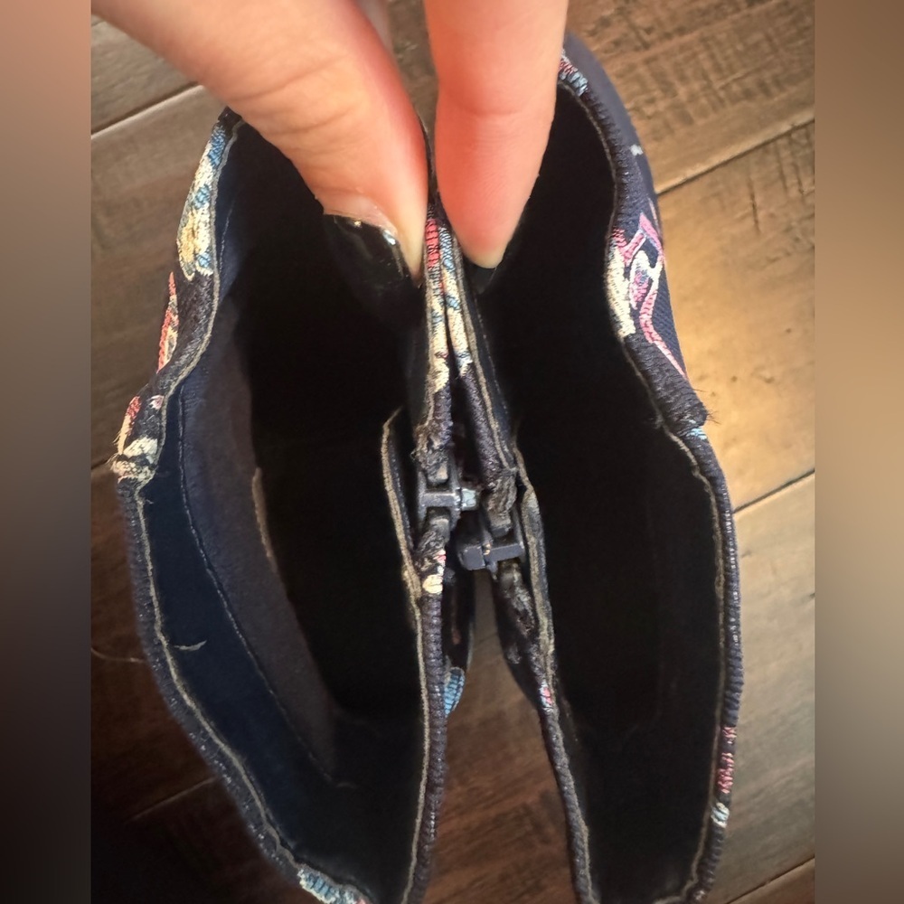 Urban Outfitters Navy Floral Ankle Boots - Picture 3 of 11